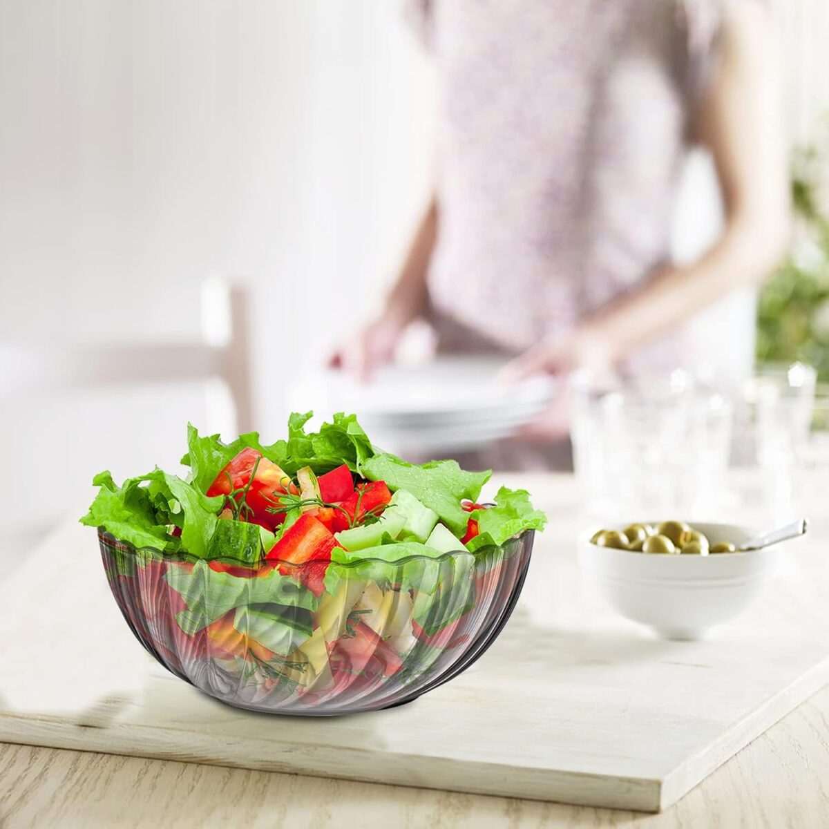 4-Pack Plastic Serving Bowls